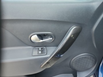 Dacia Sandero II Hatchback 5d Facelifting 1.0 SCe 73KM 2018 Dacia Sandero Polski salon, serwis, bardzo zadbany, zdjęcie 1