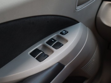 Mitsubishi Grandis 2.0 DI-D 136KM 2006 Mitsubishi Grandis 2.0 DI-D, 7 miejsc, Klima,ALU, zdjęcie 15