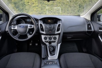 Ford Focus III Kombi Facelifting 1.0 EcoBoost 125KM 2014 Ford Focus Ford Focus 2014 141 000 km Kombi swiezo sprowadzony, zdjęcie 6