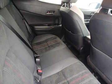 Toyota C-HR I Crossover Facelifting 1.8 Hybrid 122KM 2023 Toyota C-HR 1.8 Hybrid GPF GR Sport 1.8 Hybrid GPF, zdjęcie 9