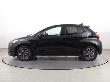 Toyota Yaris IV Hatchback 1.5 Hybrid Dynamic Force 116KM 2022 Toyota Yaris 1.5 VVT-i Hybrid, Salon Polska, zdjęcie 2