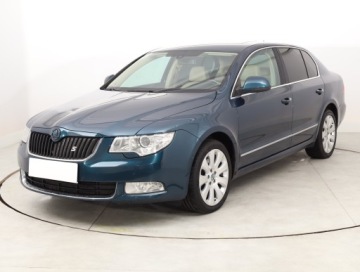 Skoda Superb II Sedan 2.0 TSI 200KM 2011 Skoda Superb 2.0 TSI, Salon Polska, Serwis ASO, zdjęcie 1
