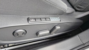 Volkswagen Golf VIII Variant 1.5 eTSI 130KM 2024 Volkswagen Golf 1.5eTSI 130KM ACC Style Led Czuj.P, zdjęcie 35