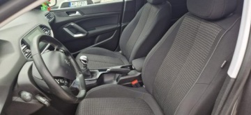 Peugeot 308 II SW Facelifting 1.5 BlueHDI 102KM 2019 Peugeot 308 SW Super Stan 1.5 BlueHDi, zdjęcie 24