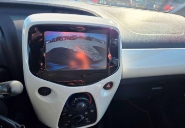 Toyota Aygo II Hatchback 5d 1.0 VVT-i 69KM 2016 Toyota Aygo 1,0 Ben Klima 69 km Benzyna 69KM, zdjęcie 11