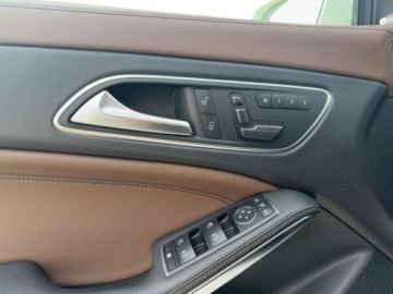 Mercedes CLA C117 Shooting Brake 2.0 250 211KM 2016 Mercedes-Benz CLA 2.0 Benzyna 211KM, zdjęcie 27