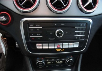 Mercedes GLA I Off-Roader Facelifting 1.6 200 156KM 2018 Mercedes-Benz GLA AMG Line 1,6 Automat 103 tys.km. Panorama 1.6 Benzyna, zdjęcie 17