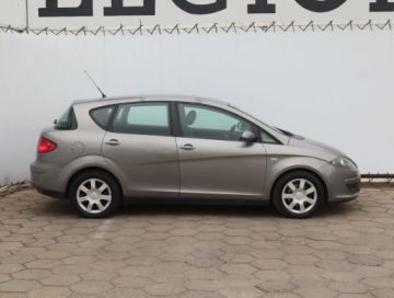Seat Toledo III 2.0 TDI 140KM 2004 Seat Toledo 2.0 TDI, Klima, Klimatronic,ALU, zdjęcie 5