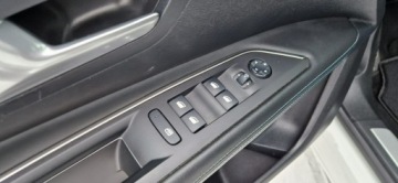 Peugeot 3008 II Crossover 1.5 BlueHDI 130KM 2019 Peugeot 3008 Super Stan 1.5 BlueHDi 130 Crossway, zdjęcie 30