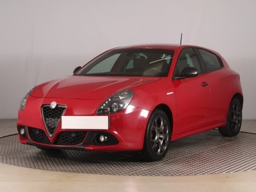 Alfa Romeo Giulietta Nuova II Hatchback 5d Facelifting 2016 1.4 TB 16v Mair 150KM 2017 Alfa Romeo Giulietta 1.4 T MultiAir, Salon Polska, zdjęcie 1