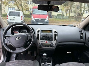 Kia Ceed I Hatchback 1.4 109KM 2008 Kia Ceed Kia Ceed 1,4 Benzyna Coupe Zamiana 1.4 Benzyna 109KM, zdjęcie 5