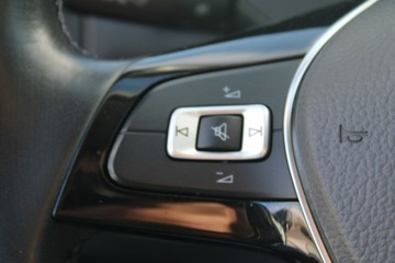 Volkswagen Golf VII Hatchback 3d Facelifting 1.6 TDI-CR DPF BMT 115KM 2019 Volkswagen Golf Trendline LED Gwarancja, zdjęcie 19