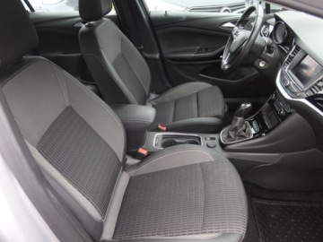 Opel Astra K Hatchback Facelifting 1.2 Turbo 130KM 2019 Opel Astra 1.2 Turbo, Salon Polska, 1. Właściciel, zdjęcie 8
