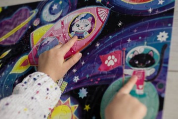 Светящийся в темноте пазл Cosmic Dreams 100 деталей 5+ Mudpuppy