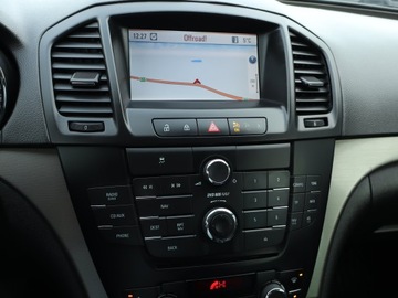 Opel Insignia I Hatchback 2.0 CDTI ECOTEC 160KM 2011 Opel Insignia 2.0 CDTI, Navi, Klima, Klimatronic, zdjęcie 11