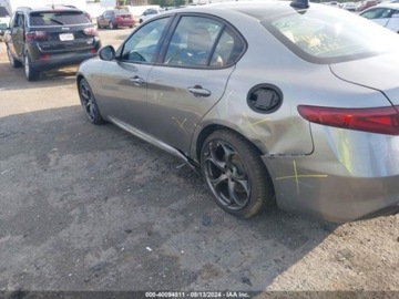 Alfa Romeo Giulia II Sedan 2.0 TBi 280KM 2019 Alfa Romeo Giulia 2019r., 2.0l, od ubezpieczalni 2.0 Benzyna 280KM, zdjęcie 5