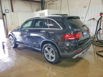 Mercedes GLC C253 2021 Mercedes-Benz GLC 2021 MERCEDES-BENZ GLC 300 4MATIC 2.0 Benzyna 250KM, zdjęcie 2