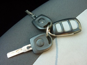 Seat Ibiza IV Hatchback 5d Facelifting 1.2 70KM 2014 Seat Ibiza 1.2 Benzynka, zdjęcie 17