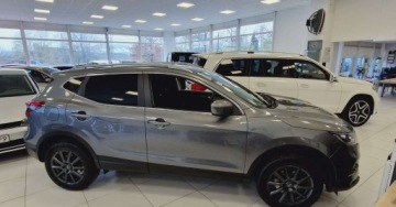 Nissan Qashqai II Crossover Facelifting 1.6 DiG-T 163KM 2018 Nissan Qashqai 1.6 DIG-T 163KM Panoramadach Kamera cofania 1.6 Benzyna, zdjęcie 18