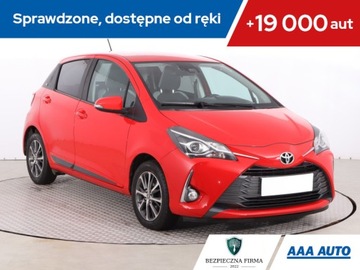 Toyota Yaris III Hatchback 5d Facelifting 2017 1.5 Dual VVT-iE 111KM 2020 Toyota Yaris 1.5 Dual VVT-i, Salon Polska