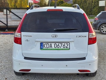 Hyundai i30 I CW Facelifting 1.4 DOHC 109KM 2011 Hyundai i30 Jak nowy 180 tys km z Niemiec pierwszy wlasciciel 1.4 benzyna, zdjęcie 6