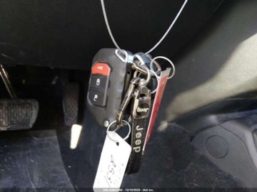 Jeep Wrangler IV 2023 Jeep Wrangler 3.6 V6 285KM 4X4 wersja RUBICON , mala szkoda od ubezpieczyc, zdjęcie 10