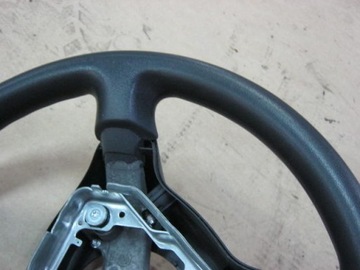 TOYOTA YARIS I 03-06 VOLANT