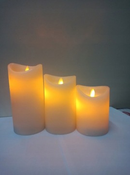 ВОСКОВАЯ СВЕЧА С ДВИГАЮЩИМСЯ ПЛАМЕНЕМ x3 LED ДИСТАНЦИОННЫЙ