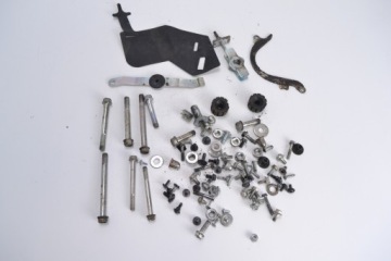 Śruby stelaż wypełnienie HONDA CB 125 F 15-17