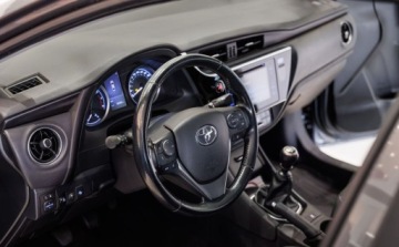 Toyota Corolla XI Sedan Facelifting 1,6 Valvematic 132KM 2017 Toyota Corolla 1.6 Premium EU6 1.6 Benzyna 132KM, zdjęcie 17