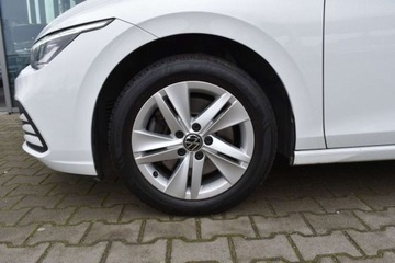 Volkswagen Golf VIII Variant 2.0 TDI 150KM 2022 Volkswagen Golf SalonPL TDI 150KM DSG Pakiety SideAssist Czujniki ACC ALU, zdjęcie 36