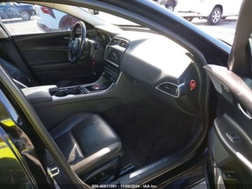 Jaguar XE Sedan 2.0 i4 240KM 2017 Jaguar XE Jaguar XE Prestige, od ubezpieczalni 2.0 Benzyna 240KM, zdjęcie 9