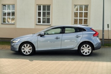 Volvo V40 II Hatchback Facelifting 2.0 D2 120KM 2018 VOLVO V40 INSCRIPTION PANORAMA JASNA SKÓRA AUTOMAT, zdjęcie 7