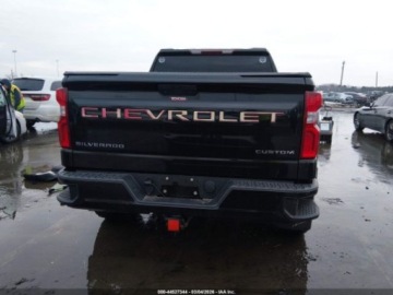 Chevrolet Silverado II 2020 Chevrolet Silverado Short Bed Custom Trail Boss 2020 4.3 Benzyna 285KM, zdjęcie 4