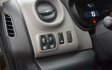 Renault Trafic III Furgon 1.6 Energy dCi 125KM 2016 Renault Trafic 1.6D 8-Osobowy Navi 2 KPL Kol Oryginal LakierSprowadzonyGwa, zdjęcie 38