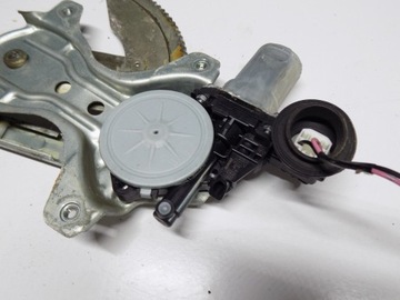 DAIHATSU TERIOS II 06-09 ZVEDÁK OKNO LEVÝ PŘEDNÍ