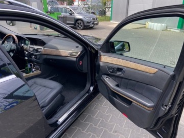 Mercedes Klasa E W212 2010 Mercedes-Benz Klasa E 350CDI V6 Night Vision Dynamic Masaze Fotele Drewno, zdjęcie 17