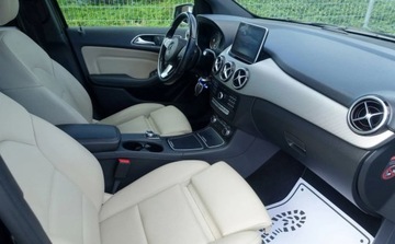 Mercedes Klasa B W246 Sports Tourer 180 BlueEFFICIENCY 122KM 2015 Mercedes-Benz Klasa B 180 1.6 122KM LIFT Automat Full LED Skora Niski prze, zdjęcie 10