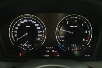 BMW Seria 1 F20-F21 Hatchback 3d Facelifting 2017 120d 190KM 2018 BMW 1 120d xDrive, Serwis ASO, 187 KM, 4X4, zdjęcie 10