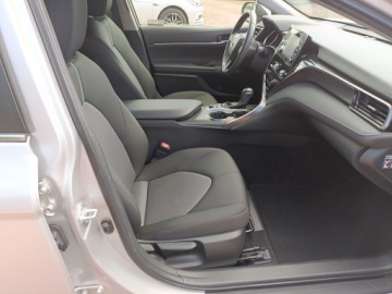 Toyota Camry IX Sedan 2.5 Hybrid Dynamic Force 218KM 2021 Toyota Camry 2.5 Hybrid Comfort CVT 2.5 Hybrid Com, zdjęcie 11