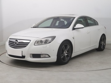 Opel Insignia I Hatchback 2.0 CDTI ECOTEC 160KM 2010 Opel Insignia 2.0 CDTI, Skóra, Navi, Xenon, zdjęcie 1