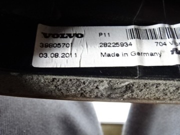 LOĎKA STŘEŠNÍ VOLVO S60 II 39805701