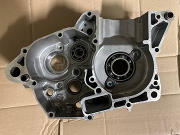 Suzuki rmz 250 2013 половинки картера двигателя