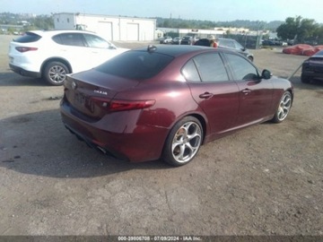 Alfa Romeo Giulia II 2019 Alfa Romeo Giulia 2019 Alfa Romeo Giulia Ti Sport RWD 2.0 Benzyna 280KM, zdjęcie 3