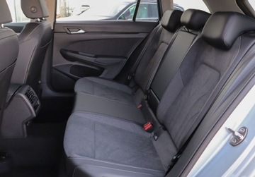 Volkswagen Golf VIII 2025 Volkswagen Golf Climatronic, LED Plus, pakiet zimowy, dostepny od reki, zdjęcie 11