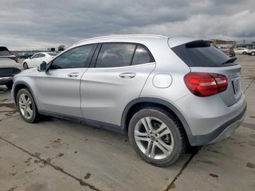 Mercedes GLA II 2020 Mercedes-Benz GLA 2020, 2.0L, od ubezpieczalni 2.0 Benzyna 211KM, zdjęcie 3