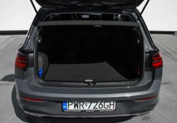 Volkswagen Golf VIII Variant 1.5 eTSI 130KM 2024 Volkswagen Golf 1.5eTSI 130KM DSG, Style, Martwe pole, Pakiet Zimowy, App, zdjęcie 9