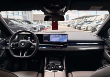 BMW Seria 5 G90-91 2025 BMW Seria 5 I wlasciciel M Sport Hak Gwarancja Bezwypadkowy FVAT23, zdjęcie 18