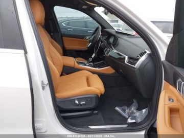 BMW X5 G05 2023 BMW X5 Phev xDrive45E 2023 3.0l 3.0 Hybryda 282KM, zdjęcie 9