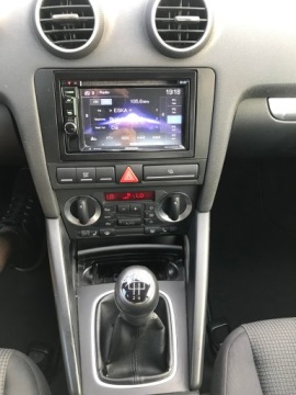 Audi A3 8P Hatchback 3d 1.6 102KM 2006 Audi A3 1.6 MPI 102 KM, zdjęcie 10